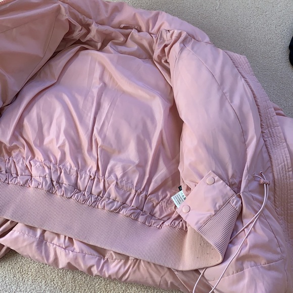 Sakura pink puffy coat - Picture 8 of 9